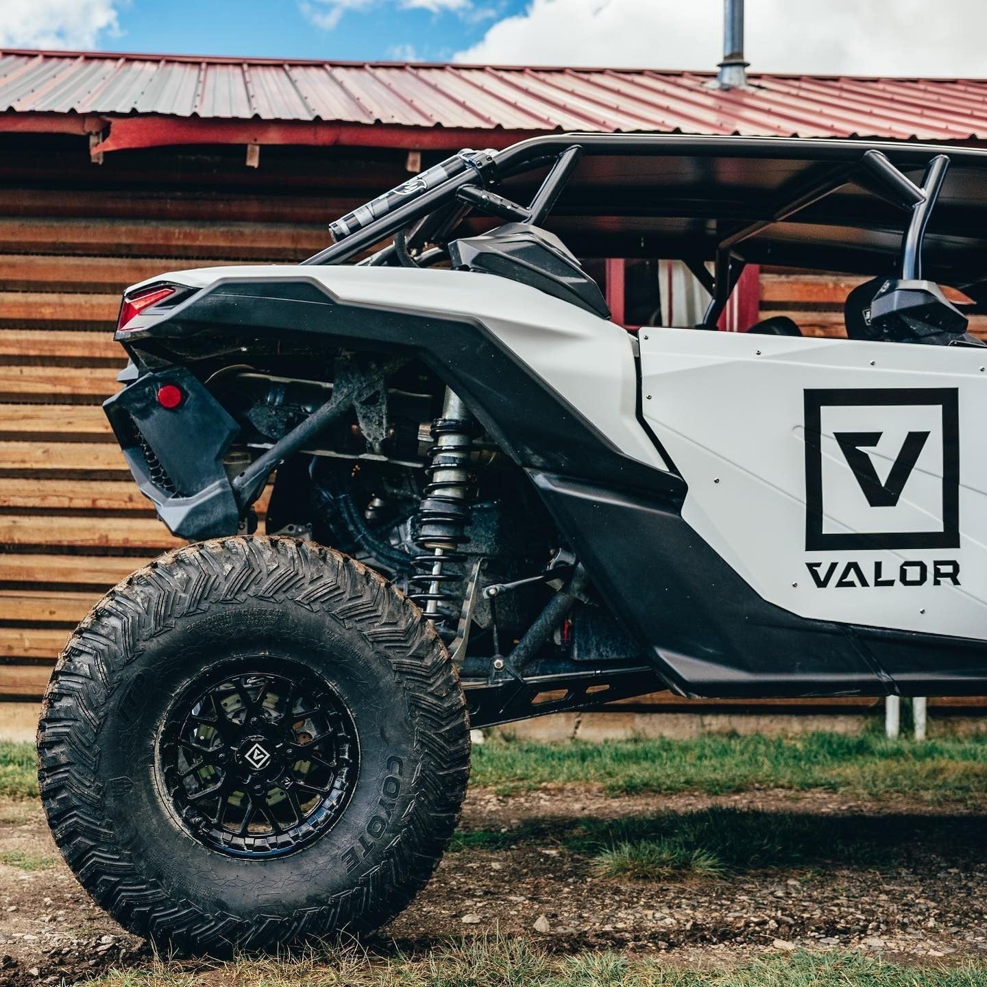 V03 UTV Wheel